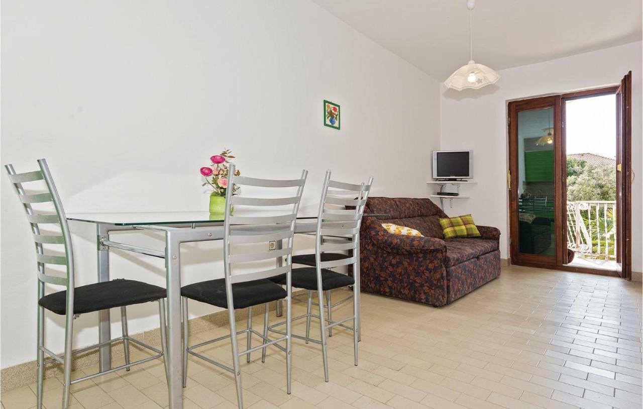 Beautiful Apartment In Rogoznica With Wifi Eksteriør billede